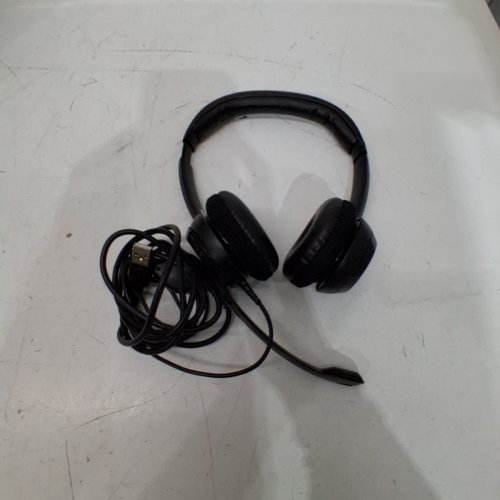 LOGITECH USB HEADSET WITH NOISE CANCELLING MIC - (MODEL: H390) image 2