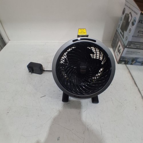 SHARK FLEXBREEZE HYDROGO MISTING PORTABLE FAN, UP TO 12 HOURS OF BATTERY LIFE - 36W - GREY - (MODEL:FA052C) image 3
