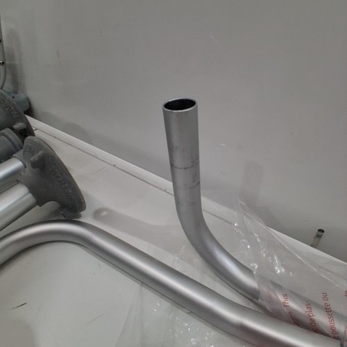 MEDLINE GUARDIAN BATHTUB TRANSFER BENCH WITH BACK SUPPORT & SUCTION FEET - 400LBS CAPACITY - GREY (MODEL: G3-100KBX1) image 4