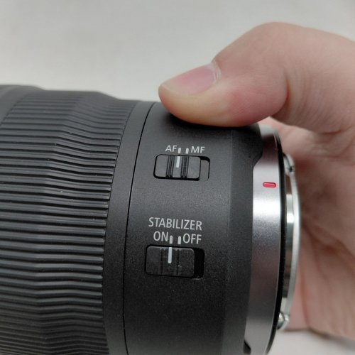 CANON RF24-70 MM F2.8L IS USM LENS, STANDARD ZOOM LENS, COMPATIBLE WITH EOS R SERIES MIRRORLESS CAMERAS image 6