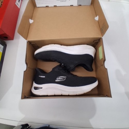 WOMEN'S SKECHERS HANDS FREE SWIFT FIT SLIP ON SNEAKERS - 8 - BLACK / WHITE (STYLE: 179326CS / 2566408) image 2