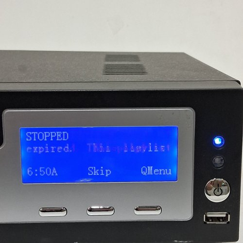 PLAYNETWORK C500 SERIES MEDIA PLAYER WITH CD DRIVE - 500GB HARD DRIVE - BLACK/SILVER (MODEL: C550) image 2