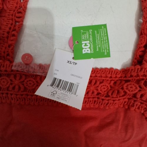 WOMEN'S LACE TRIM TANK TOP WITH BACK BUTTONS - EXTRA SMALL - RED image 3