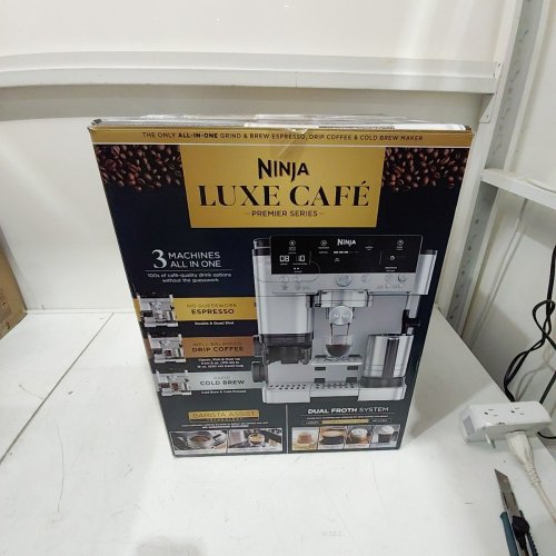 NINJA LUXE CAFÉ 3-IN-1 ESPRESSO MACHINE - DRIP COFFEE MAKER AND RAPID COLD BREW, INTEGRATED GRINDER, ASSISTED TAMPER, HANDS-FREE FROTHER - GREY (MODEL: ES601C) image 5
