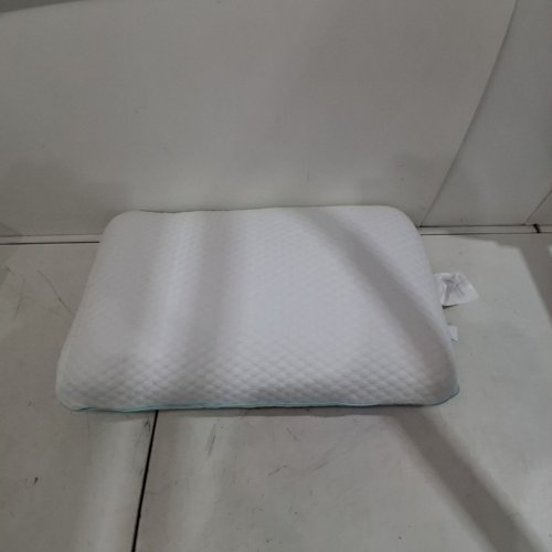 MARTHA STEWART COOLING MEMORY FOAM PILLOW - QUEEN - WHITE/BLUE PIPING (MODEL: 1392500) image 4