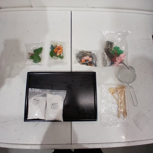 ZEN GARDEN DECORATION KIT WITH TRAY - BLACK image 2