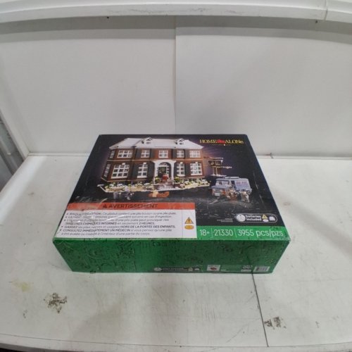 3955PC LEGO IDEAS HOME ALONE BUILDING KIT (MODEL: 21330) image 5