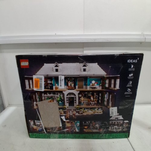 3955PC LEGO IDEAS HOME ALONE BUILDING KIT (MODEL: 21330) image 6