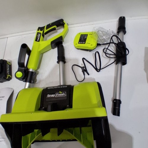 SNAPFRESH CORDLESS BRUSHLESS SNOW SHOVEL 3-SPEED ADJUSTABLE WITH 4.0AH BATTERY - 20V - 12" - GREEN MODEL: SP3011) image 4