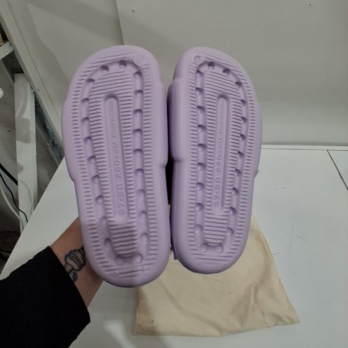 UNISEX MELLOW SOFT DREAM SLIDES - WOMEN'S 6-7, MEN'S 5-6 - LILAC image 4