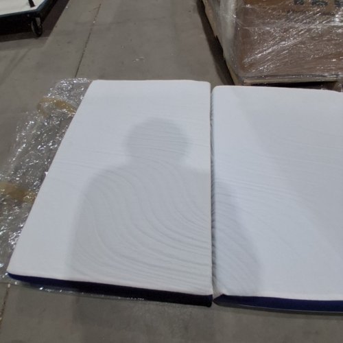 TRI-FOLD MATTRESS - 4" THICK - TWIN - WHITE/BLUE image 3