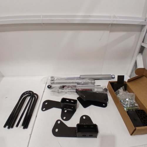 ROUGH COUNTRY SUSPENSION LIFT KIT WITH REAR LIFT BLOCKS / FRONT & REAR N3 SHOCKS & BLOCKS FOR FORD F-150 (1980-1996) 4WD MODELS - 2.5" LIFT - BLACK (MODEL: 92142000A) image 2