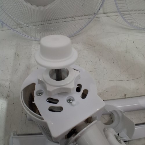 TOOLTECH 3-SPEED OSCILLATING PEDESTAL FAN - 16" - WHITE (MODEL: 100077) image 2