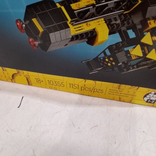 LEGO BLACKTRON RENEGADE BUILDING SET - 1151 PCS - BLACK / YELLOW (MODEL: 10355) image 3