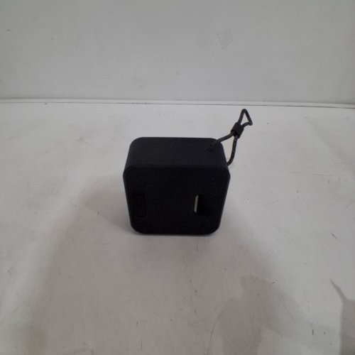 HOUSE OF MARLEY ROOTS PORTABLE SMALL BLUETOOTH SPEAKER - UP TO 10HRS PLAYTIME - NATURAL/SIGNATURE BLACK (MODEL: EM-JA022-SB) image 4