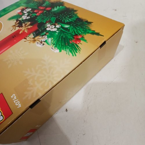 433PC LEGO CHRISTMAS TABLE DECORATION - AGES 12+ - MULTICOLOR (MODEL: 40743) image 3