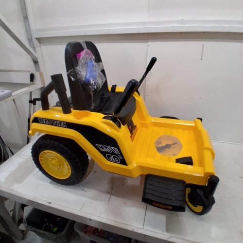 BLITZSHARK KID'S ZERO TURN TOY LAWN MOWER RIDE WITH REMOTE CONTROL - 12V, 3MPH, 77LBS MAX - YELLOW - (MODEL: P30-12V) image 4