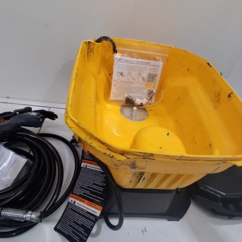 WAGNER CONTROL PRO 130 HIGH EFFICIENCY AIRLESS POWER TANK PAINT AND STAIN SPRAYER - 1600 PSI - 120 V - BLACK/YELLOW (MODEL: 2458605) image 5