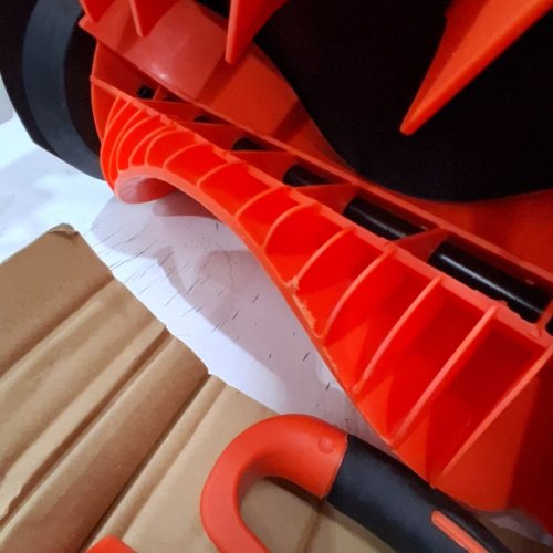 VOLTASK CORDLESS CORDLESS SNOW BLOWER WITH 2 BATTERIES & CHARGER - 16" - 48V - BLACK/ORANGE (MODEL: CSS004-160OR-CAVK/CSS004-160) image 4