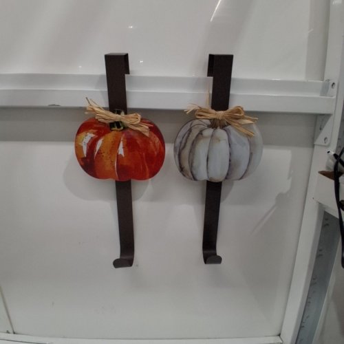 2PC PUMPKIN DECORATION WALL HOOKS - ORANGE AND WHITE image 2