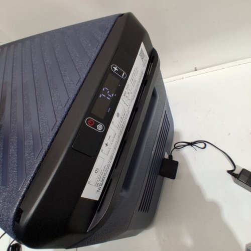 BODEGA CAR REFRIGERATOR PORTABLE ELECTRIC COOLER - 25L - 12V - BLUE/GREY (MODEL: MCD25D) image 2