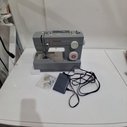 SINGER 4423 HEAVY DUTY SEWING MACHINE (MODEL: 4423) image 3