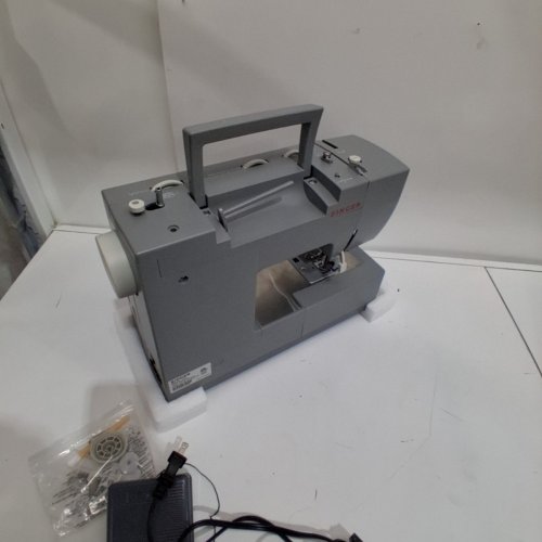 SINGER 4423 HEAVY DUTY SEWING MACHINE (MODEL: 4423) image 7