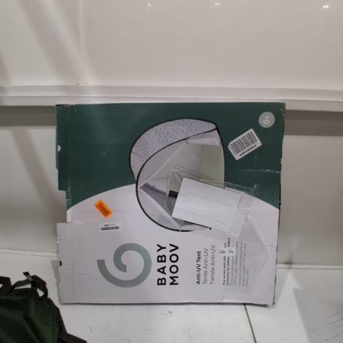 BABY MOOV COLLAPSIBLE FOLDABLE ANTI-UV TENT WITH VELCRO DOOR AND CARRY BAG - 36" X 34" X 39" - UPF 50+ - GREEN & WHITE image 4