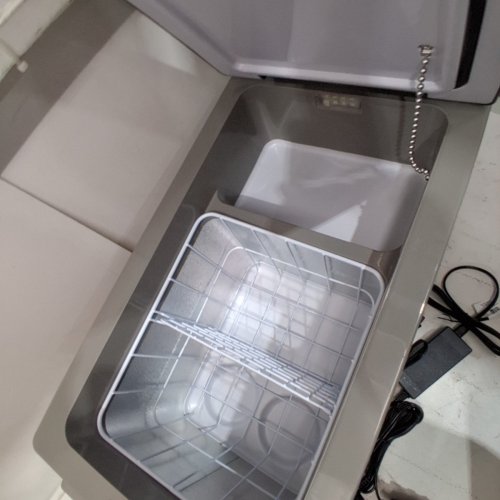 EUHOMY PORTABLE ELECTRIC CAR REFRIGERATOR, APP CONTROL, 12V / -4℉~68℉ WITH 12/24V DC & 110-240V AC - 35L - 27.5" X 15.0" X 13.6" - BLACK/GREY (MODEL: CF-35) image 4
