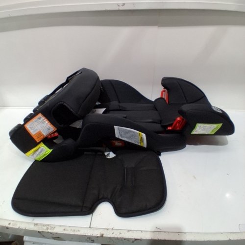 GRACO TRANZITIONS 3-IN-1 HARNESS BOOSTER SEAT - 22-100LBS - PROOF BLACK (MODEL: 2035724) image 4