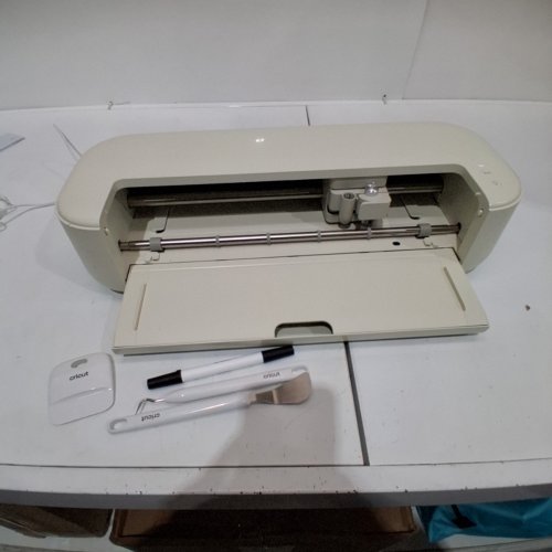 CRICUT EXPLORE 5 CUTTING MACHINE - TAUPE (MODEL: CXPL204C / 8003147) image 3