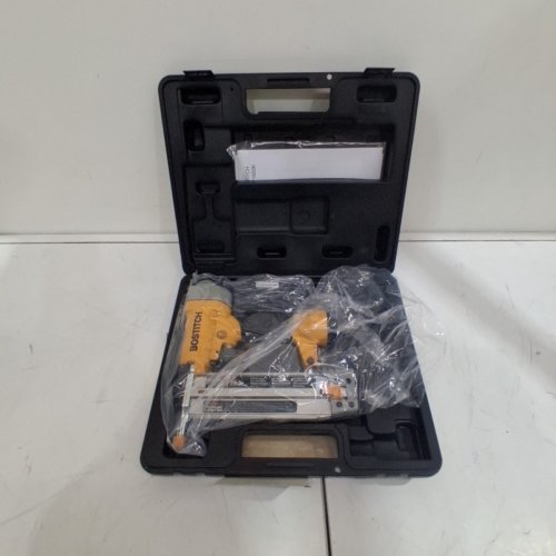 BOSTITCH 18 GAUGE PNEUMATIC 2" BRAD NAILER (MODEL: BTFP1850K) image 4