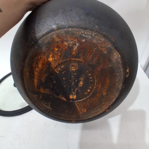 TRAMONTINA PRE-SEASONED CAST IRON KADAI/WOK - 7 QT (11") - BLACK image 2