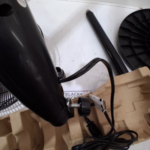BLACK + DECKER STAND FAN WITH REMOTE - 16" DIAMETER - BLACK (MODEL: BFSR16B-01) image 5