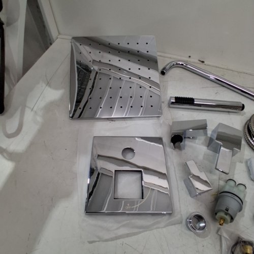 DELTA MONITOR 14 SERIES SHOWER WITH RAINCAN & HAND SHOWER - 10" SHOWER HEAD - CHROME SILVER - (MODEL: T342701) image 4