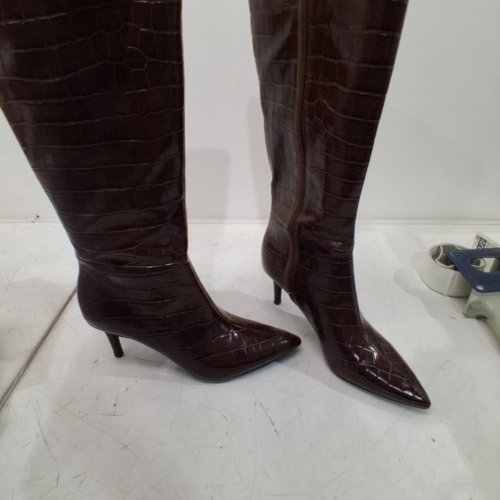 WOMAN'S GUESS WAYLA KNEE HIGH BOOTS - 10 - BROWN CROC image 4