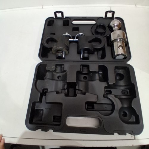 CURT FACTORY-STYLE GOOSENECK BALL AND SAFETY CHAIN ANCHOR KIT - PUCK SYSTEM COMPATIBLE WITH CHEVY, FORD, GMC, AND NISSAN- 38,000LBS - 2-5/16" BALL - SILVER/BLACK (MODEL: 60639) image 6