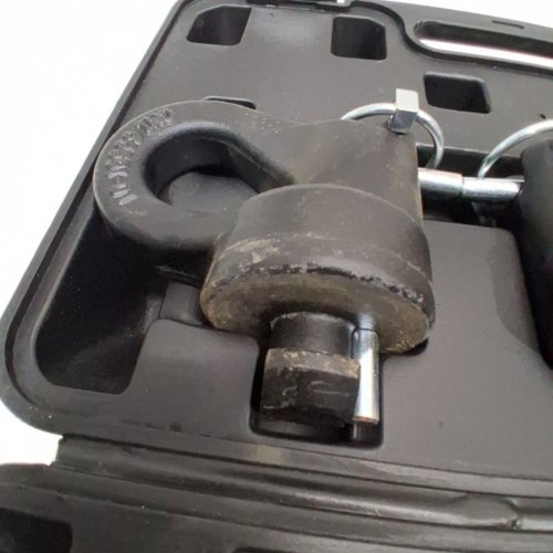 CURT FACTORY-STYLE GOOSENECK BALL AND SAFETY CHAIN ANCHOR KIT - PUCK SYSTEM COMPATIBLE WITH CHEVY, FORD, GMC, AND NISSAN- 38,000LBS - 2-5/16" BALL - SILVER/BLACK (MODEL: 60639) image 7