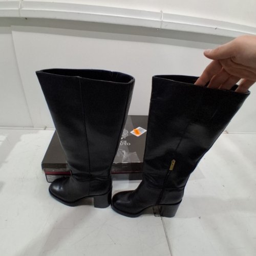 WOMEN'S VINCE CAMUTO KNEE HIGH SOFT COW NAPPA BOOT - SIZE 6.5W - EXTRA WIDE CALF- BLACK (VC-GIBI4) image 7