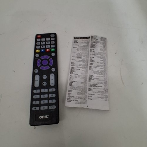 ONN. 4-DEVICE UNIVERSAL REMOTE CONTROL - COMPATIBLE WITH ALL MAJOR BRANDS - BLACK image 3