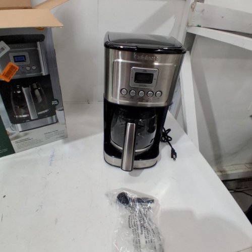 CUISINART PERFECTEMP PROGRAMMABLE SELF-CLEAN COFFEEMAKER - 14-CUP - BLACK/STAINLESS STEEL (MODEL: DCC-3200NASC) image 3