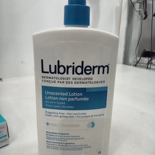 LUBRIDERM UNSCENTED LOTION FOR ALL SKIN TYPES - 710ML image 2