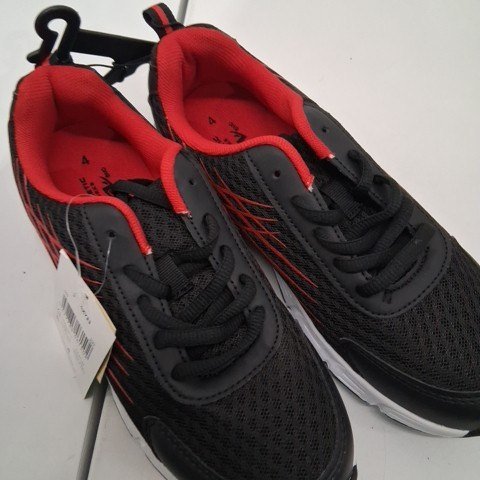 BOY'S ATHLETIC WORKS SNEAKERS - SIZE 4 - BLACK/RED image 2