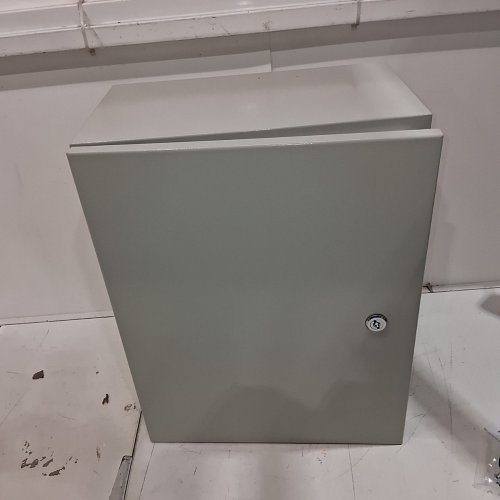 VEVOR CARBON STEEL IP65 WATERPROOF ELECTRICAL ENCLOSURE BOX - 20" X 16" X 10" - (MODEL: ST4 525) image 2