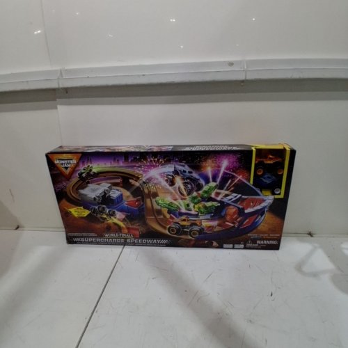 KID'S MONSTER JAM SUPERCHARGE SPEEDWAY LIGHT UP WORLD FINALS TRACK PLAYSET image 2