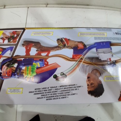 KID'S MONSTER JAM SUPERCHARGE SPEEDWAY LIGHT UP WORLD FINALS TRACK PLAYSET image 3