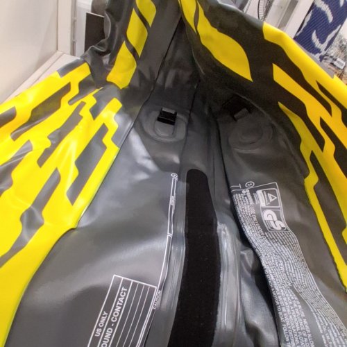 INTEX EXPLORER K2 2-PERSON INFLATABLE KAYAK SET WITH ALUMINUM OARS & PUMP - YELLOW (MODEL: 68307EP) image 5
