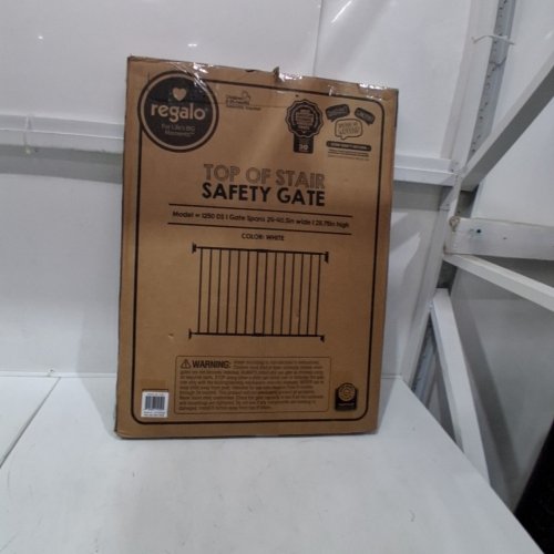 REGALO EXTRA WIDE 2-IN-1 TOP OF STAIRWAY & HALLWAY SAFETY GATE WITH MOUNTING KIT - 24"-40.5" X 28.75" - WHITE (MODEL : 1250DS) image 4