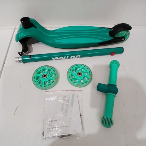 GOTRAX KS1 3 WHEEL KIDS KICK SCOOTER WITH LED LIGHT UP WHEELS / ADJUSTABLE HANDLEBAR & RUBBER HANDLE - 30" - 34" - GREEN (MODEL: KS1) image 3
