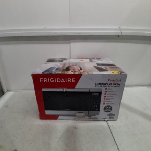 FRIGIDAIRE MICROWAVE OVEN - 0. 9CU.FT - 900W - STAINLESS STEEL (MODEL: EMW959-C) image 9